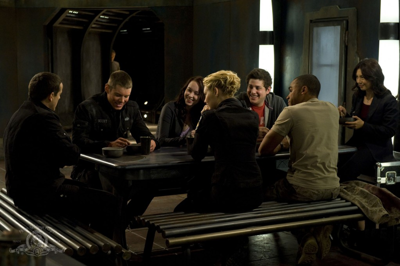 Illustration for article titled Stargate Universe "Light" Pics
